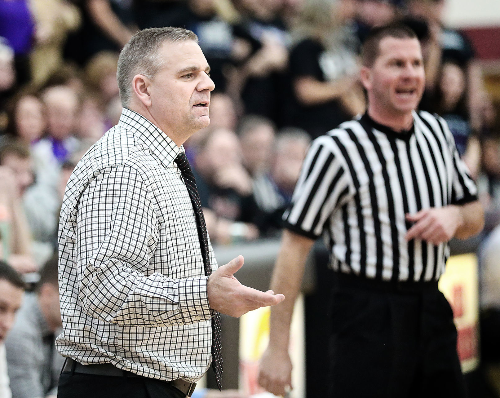 Central Onalaska basketball